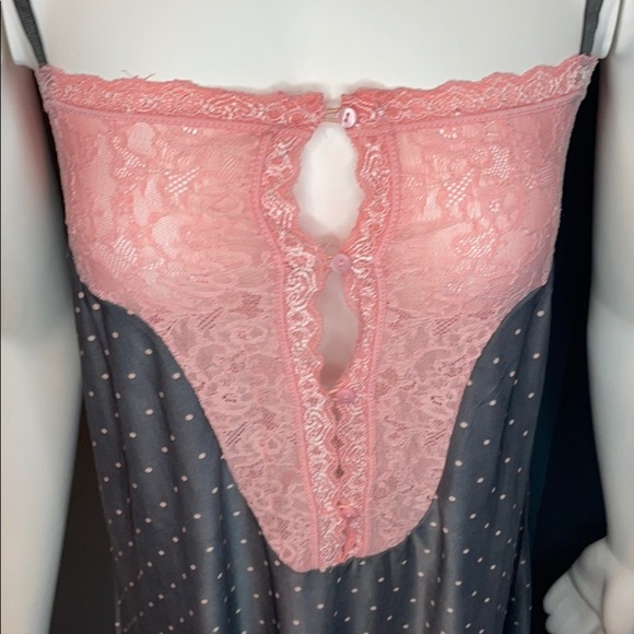 Nanette Lepore Polkadot Nightgown & Bathrobe MD - Picture 6 of 10